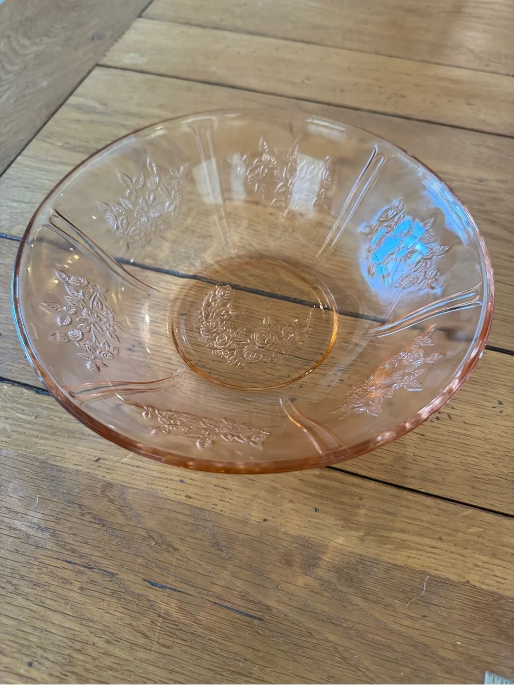 Vintage Federal Glass bowl in the Pink Sharon 